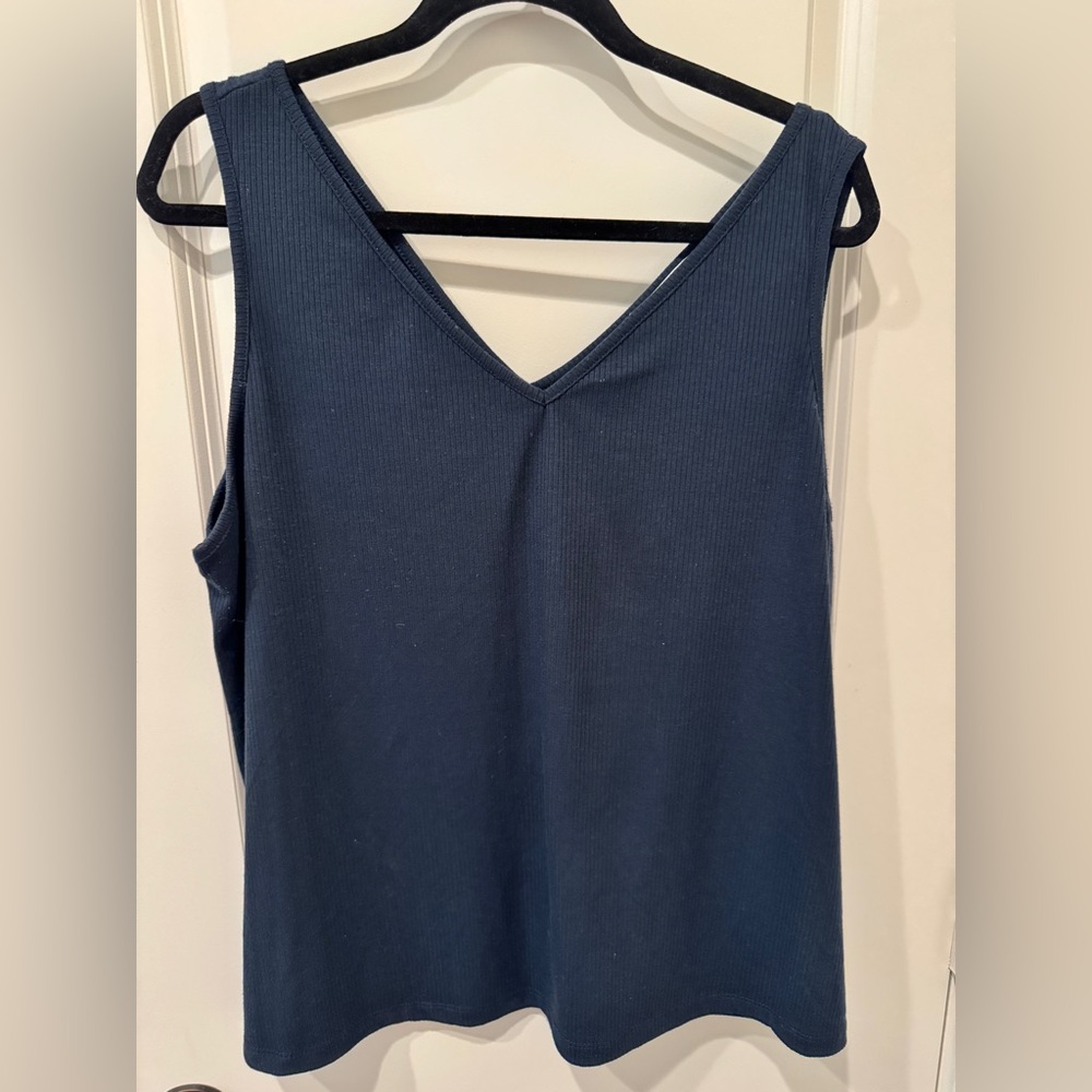 CARLY JEAN LOS ANGELES CJLA NAVY RIBBED TANK